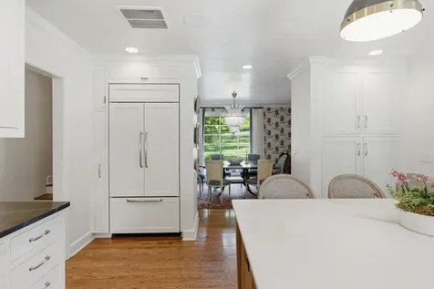 6228 Hillsboro Pike Nashville TN 37215