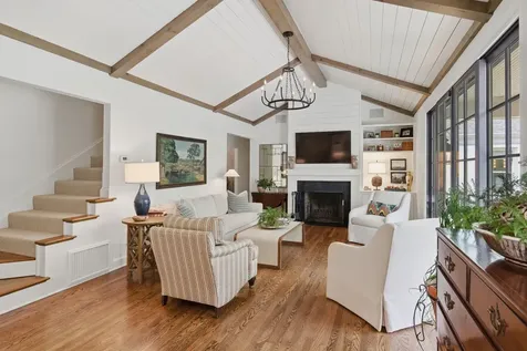6228 Hillsboro Pike Nashville TN 37215