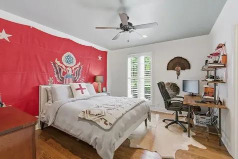 6228 Hillsboro Pike Nashville TN 37215