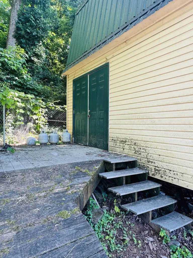 2250 Sylvania Avenue, SE Knoxville TN 37920