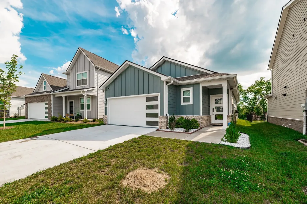 1029 Linn Cove Court Gallatin TN 37066
