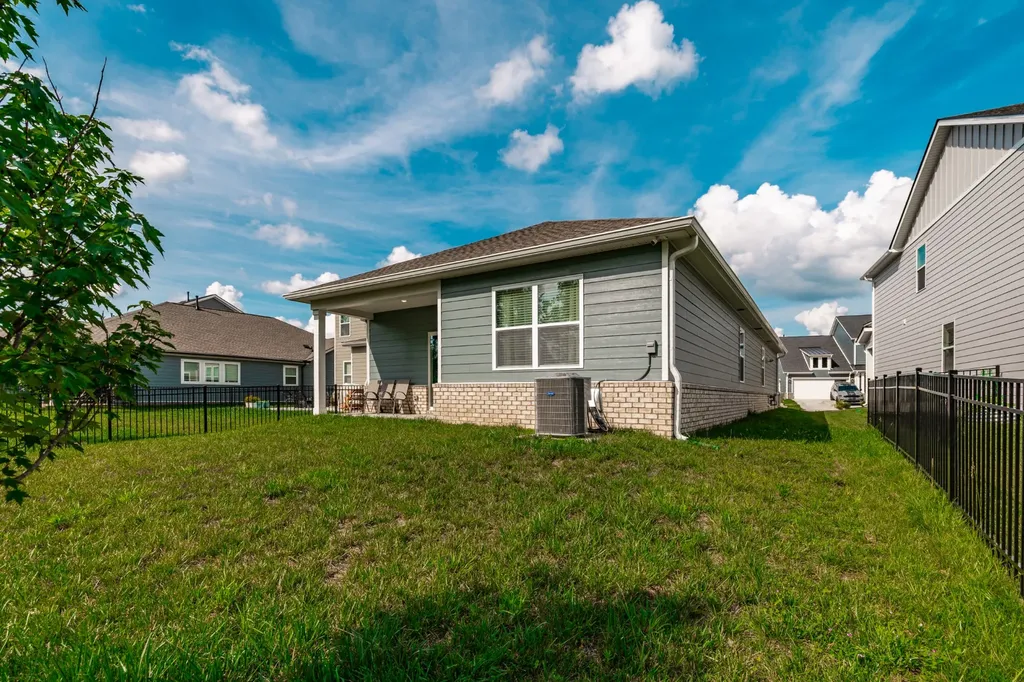 1029 Linn Cove Court Gallatin TN 37066