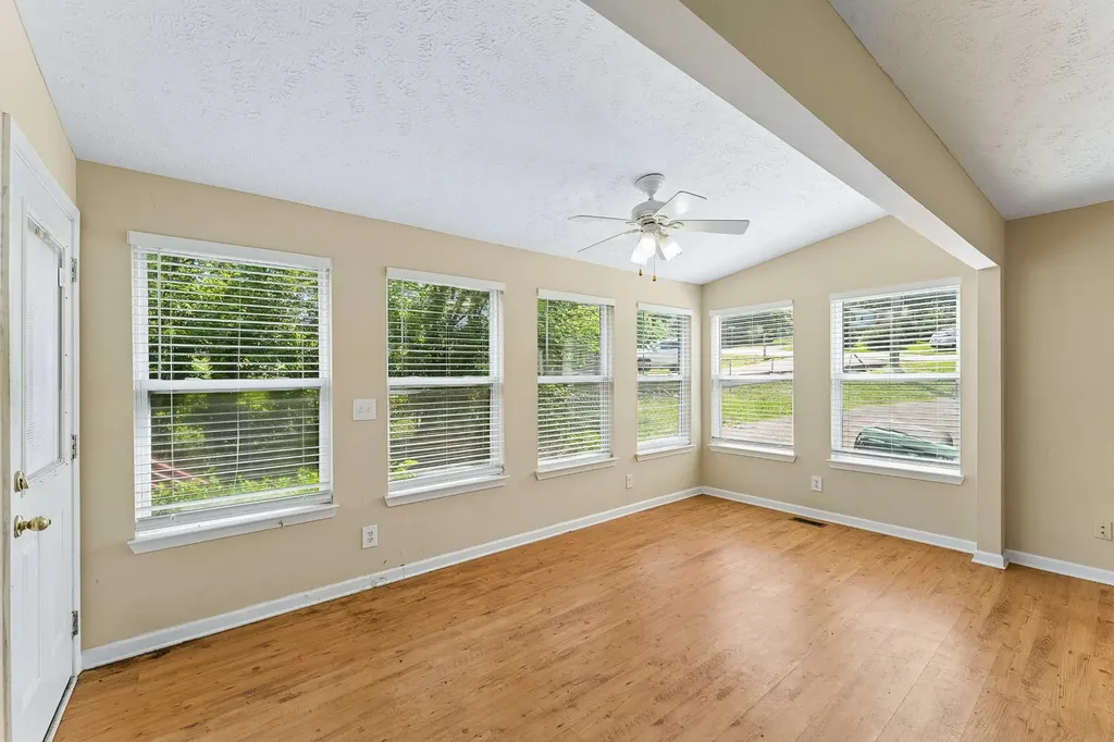 128 Stoneridge Parkway La Vergne TN 37086