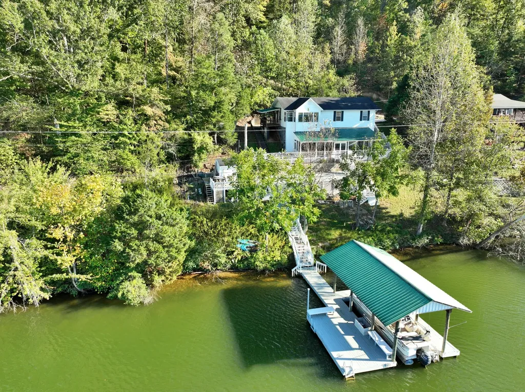 341 Clearwater Drive Spring City TN 37381