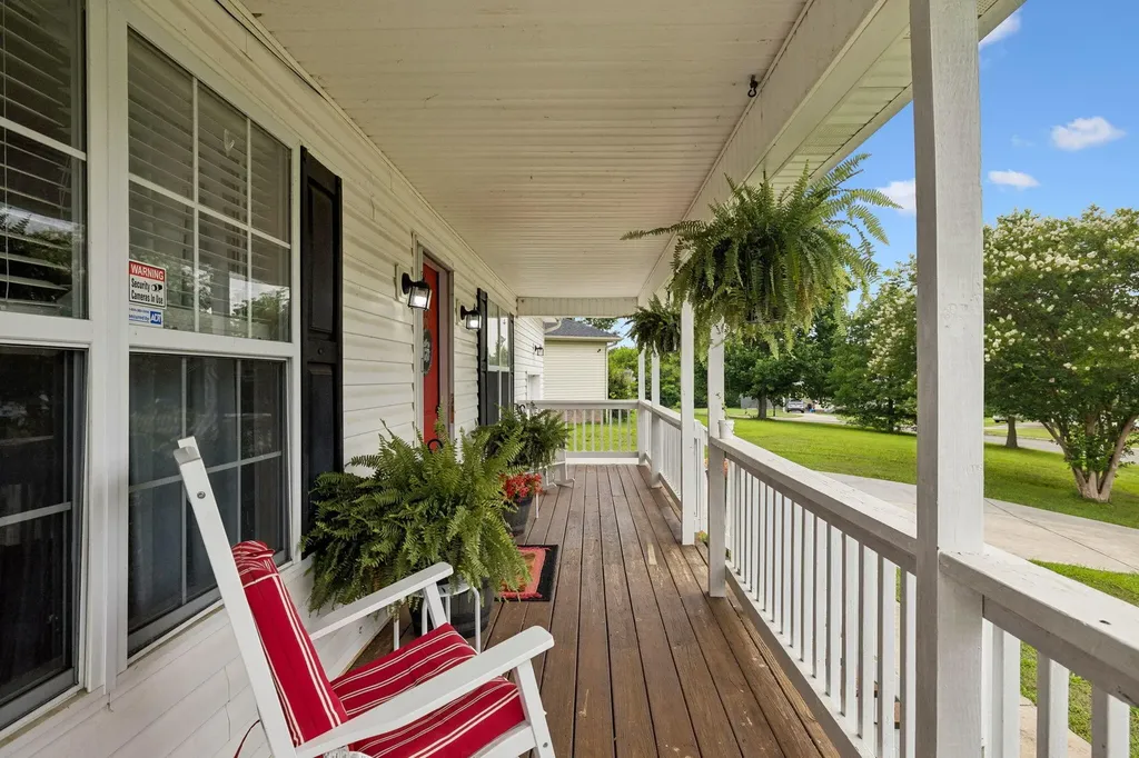 140 Apple Valley Court, NE Charleston TN 37310