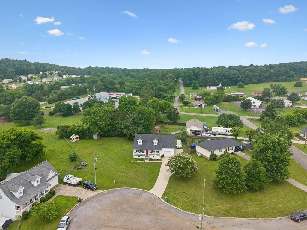 140 Apple Valley Court, NE Charleston TN 37310