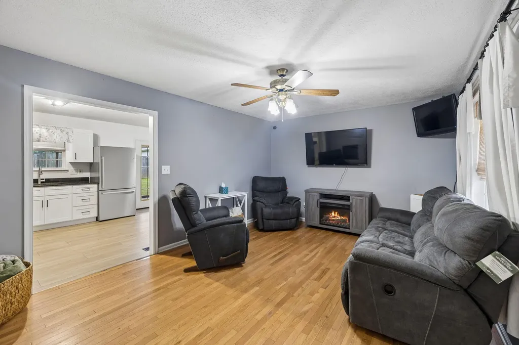 140 Apple Valley Court, NE Charleston TN 37310