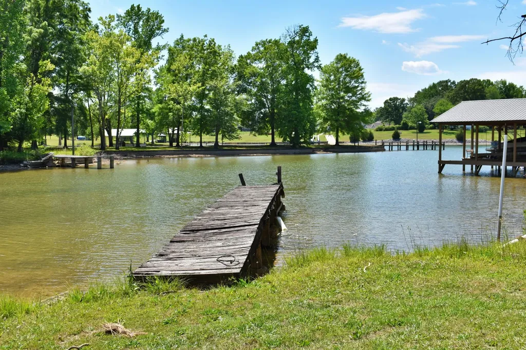 3442 River Road Ten Mile TN 37880