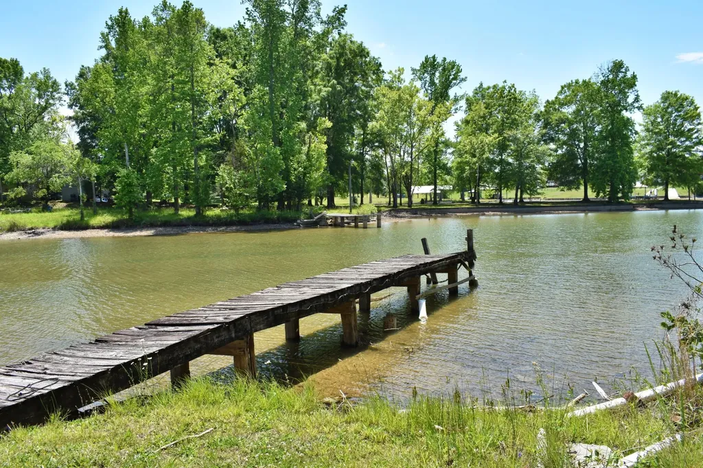 3442 River Road Ten Mile TN 37880