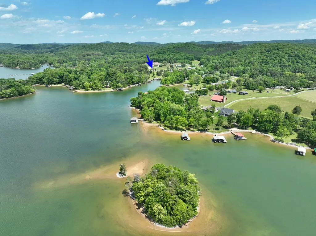 3442 River Road Ten Mile TN 37880
