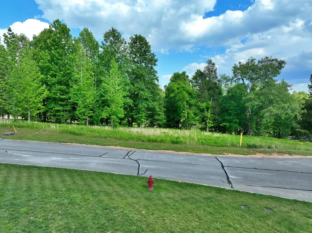 56 Blue Heron Bluff Harriman TN 37748