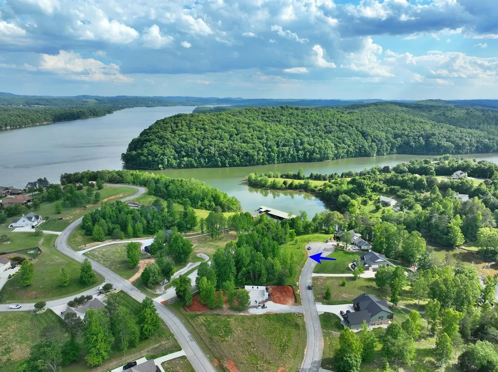 56 Blue Heron Bluff Harriman TN 37748