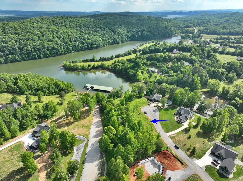 56 Blue Heron Bluff Harriman TN 37748