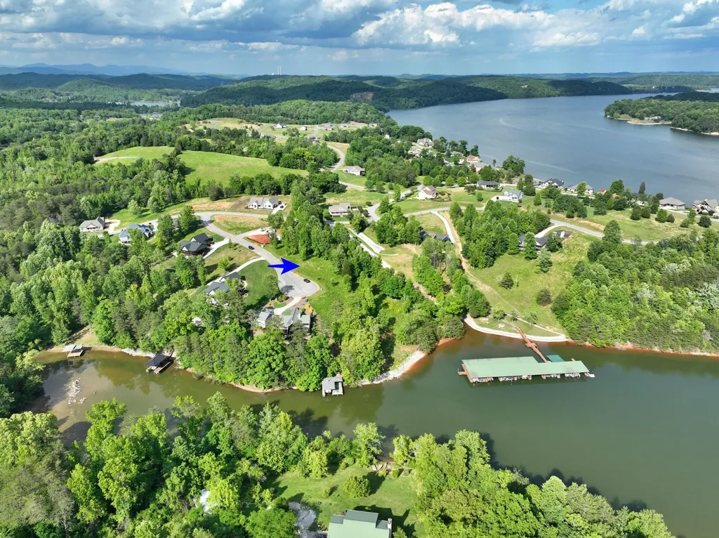 56 Blue Heron Bluff Harriman TN 37748