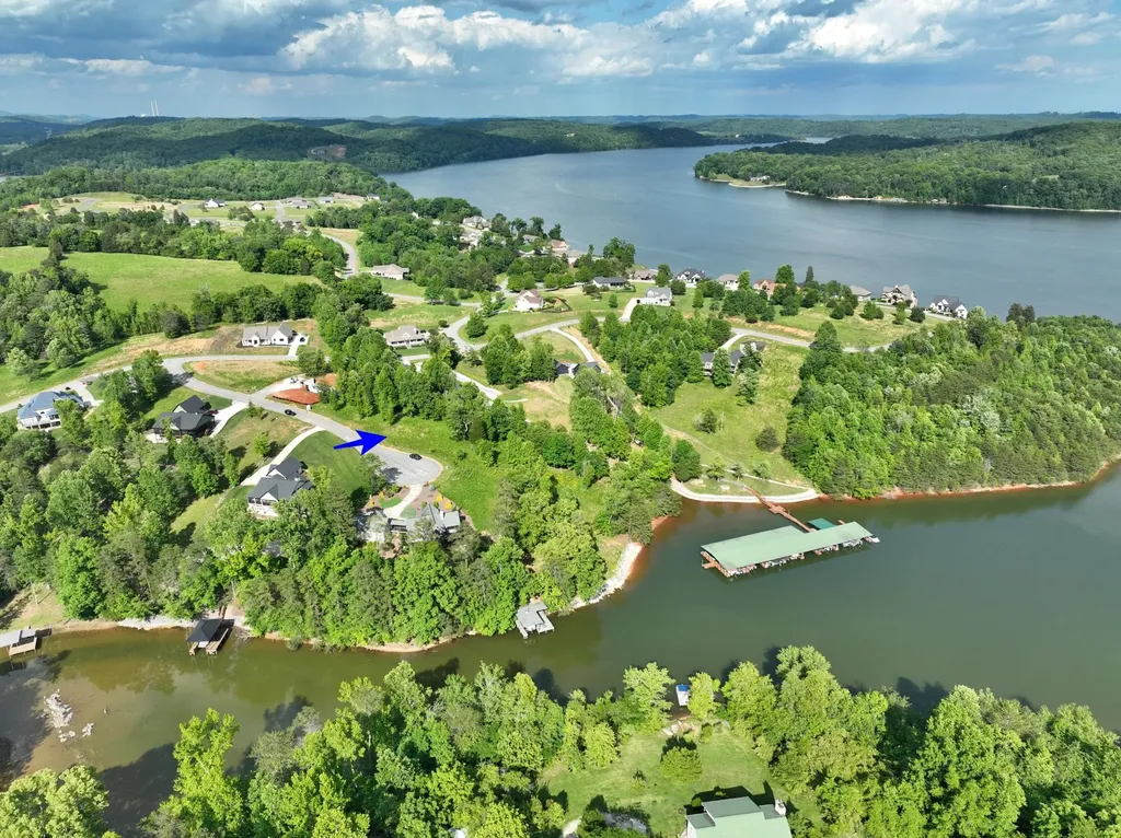 56 Blue Heron Bluff Harriman TN 37748