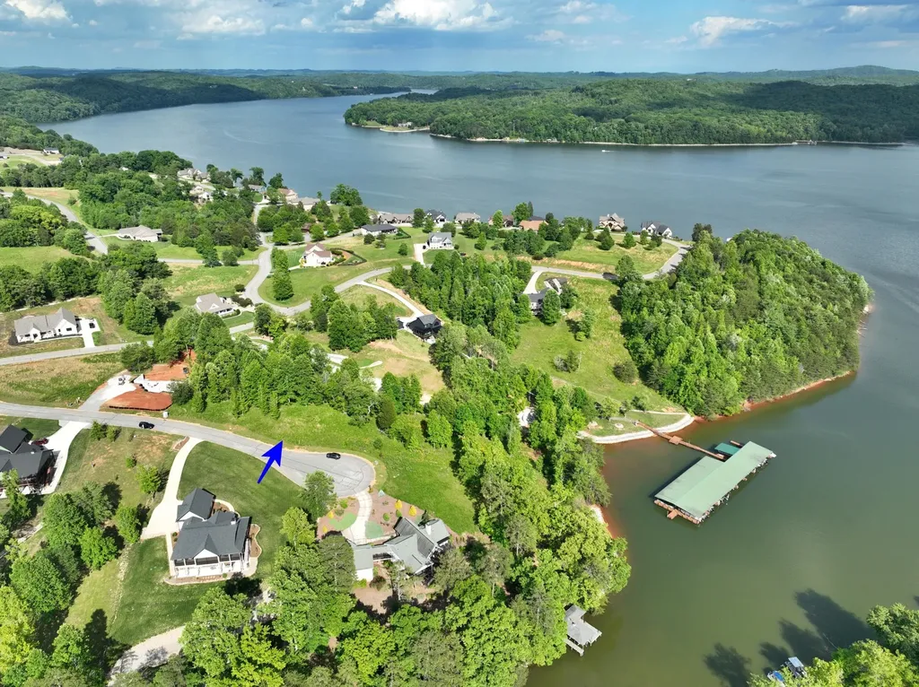 56 Blue Heron Bluff Harriman TN 37748