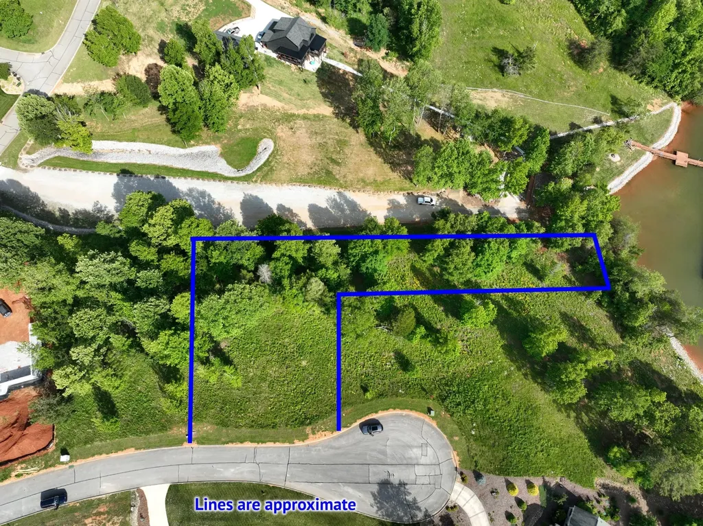 56 Blue Heron Bluff Harriman TN 37748