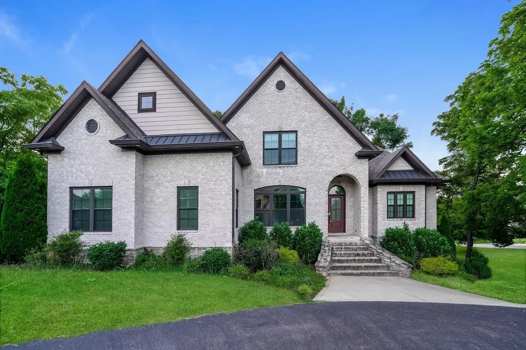 521 Autumnstone Lane Bowling Green KY 42103