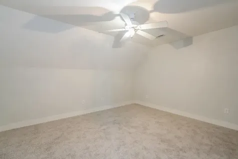 521 Autumnstone Lane Bowling Green KY 42103