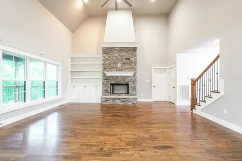 521 Autumnstone Lane Bowling Green KY 42103