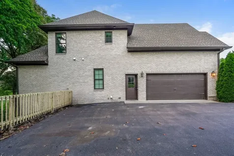 521 Autumnstone Lane Bowling Green KY 42103