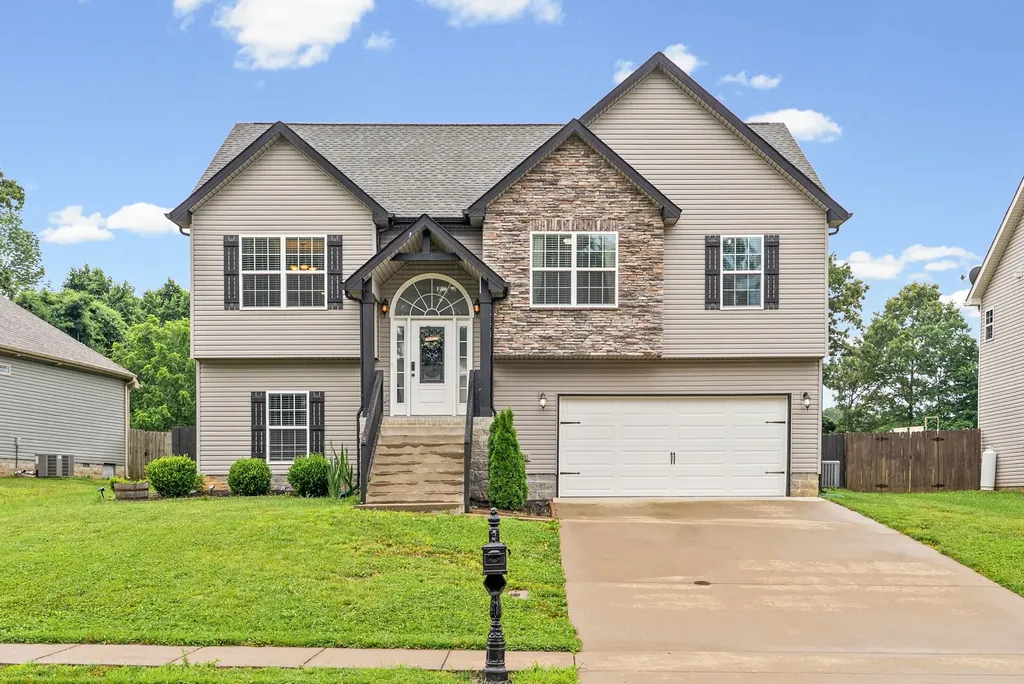 130 Sycamore Hill Drive Clarksville TN 37042