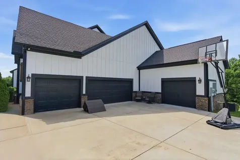 7958 Daugherty Capley Road Primm Springs TN 38476