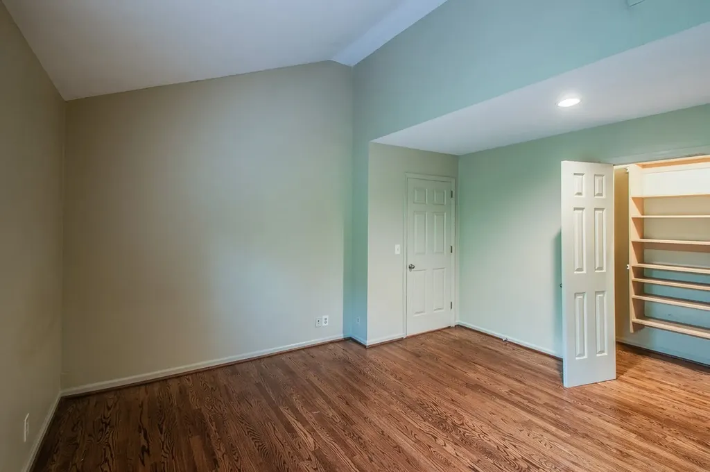 2110 Portland Avenue Nashville TN 37212