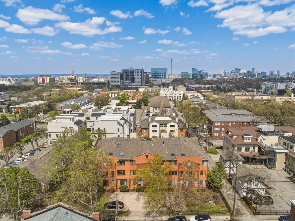2110 Portland Avenue Nashville TN 37212