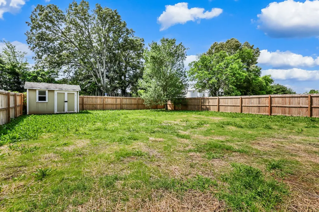 3609 Fox Tail Drive Clarksville TN 37040