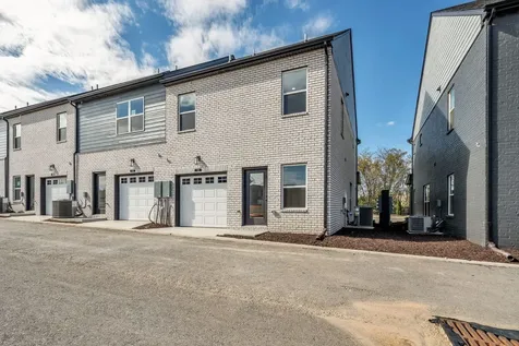 352 Twig Pvt Court Hendersonville TN 37075