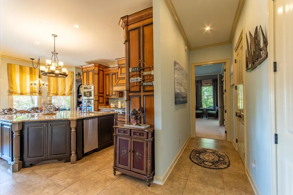 70 Light Point Savannah TN 38372