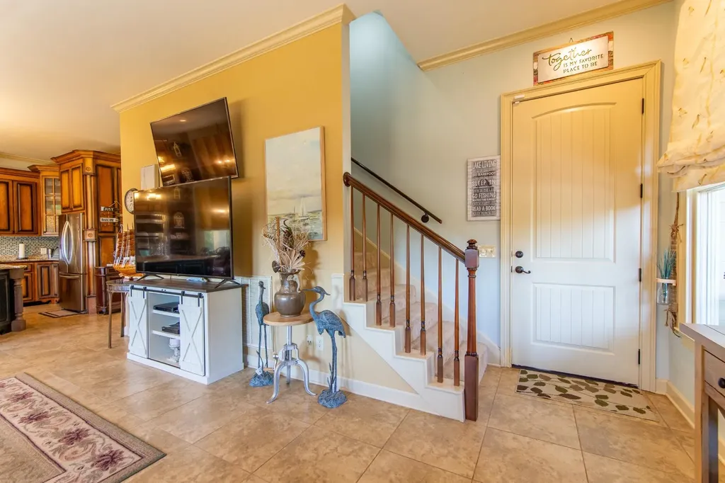 70 Light Point Savannah TN 38372