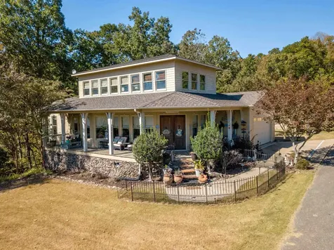 70 Light Point Savannah TN 38372