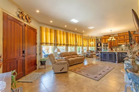 70 Light Point Savannah TN 38372