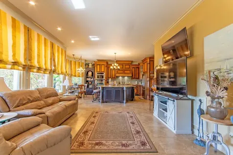70 Light Point Savannah TN 38372