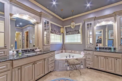 70 Light Point Savannah TN 38372