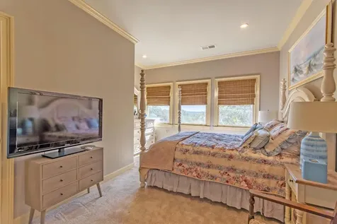 70 Light Point Savannah TN 38372