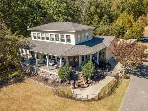 70 Light Point Savannah TN 38372