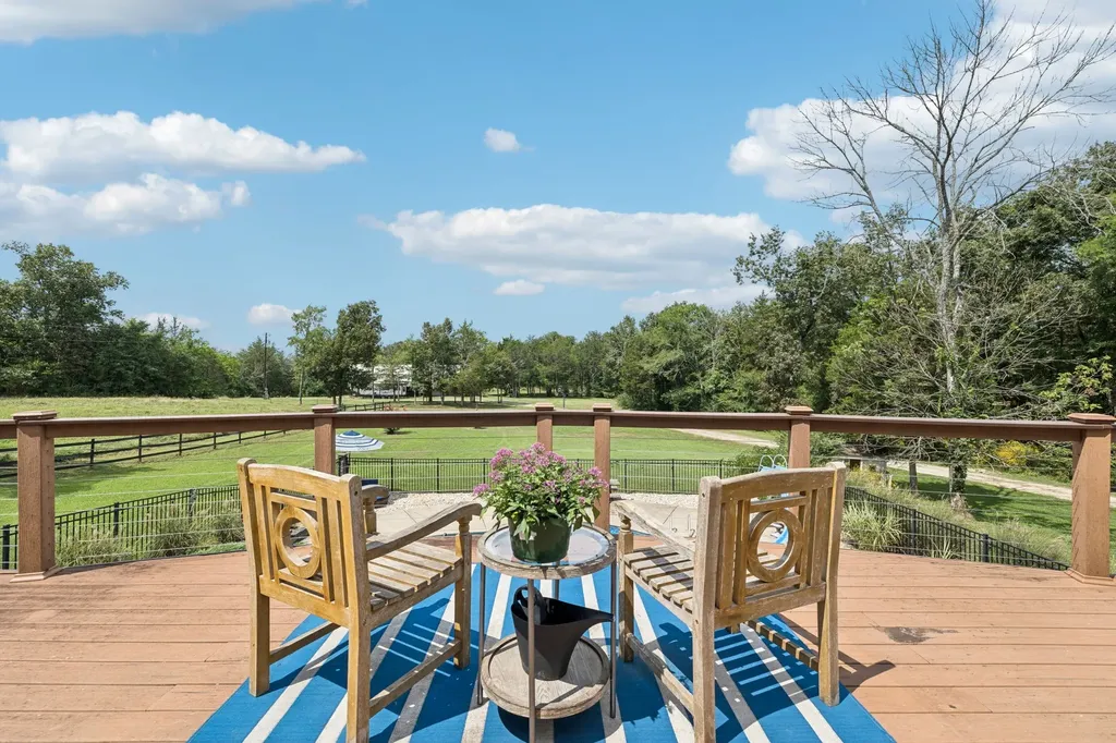 2478 Lewisburg Pike Spring Hill TN 37174