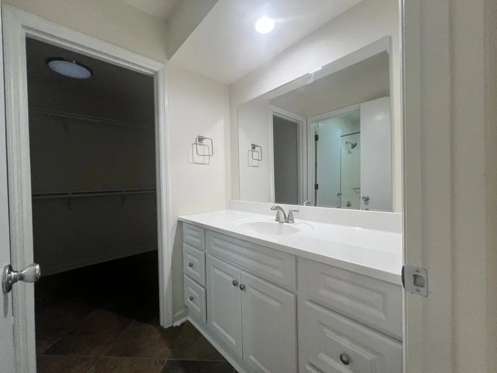 1001 Clifton Lane Nashville TN 37204