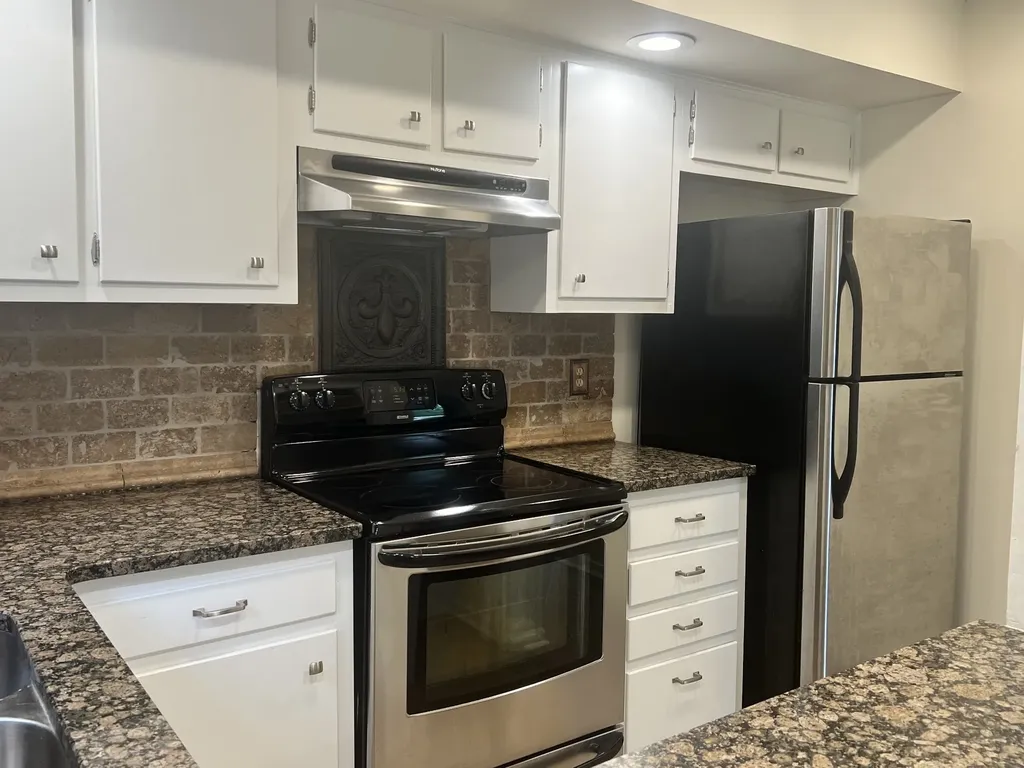 1001 Clifton Lane Nashville TN 37204