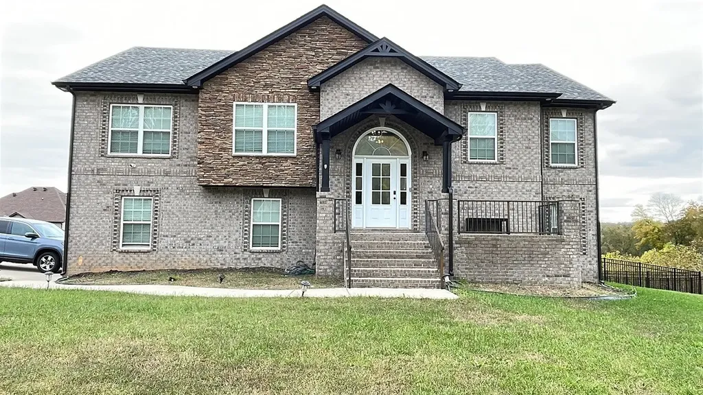 529 Cresthaven Lane Clarksville TN 37043