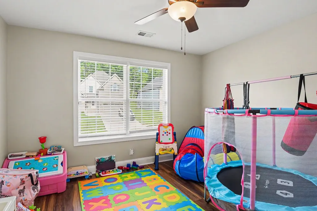 529 Cresthaven Lane Clarksville TN 37043