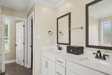 529 Cresthaven Lane Clarksville TN 37043