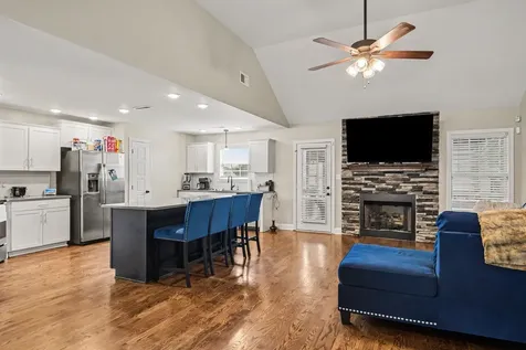 529 Cresthaven Lane Clarksville TN 37043