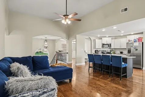 529 Cresthaven Lane Clarksville TN 37043