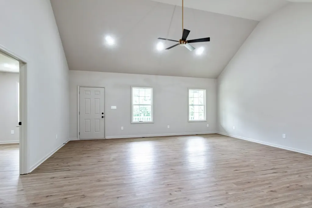 2979 Demastus Road Culleoka TN 38451