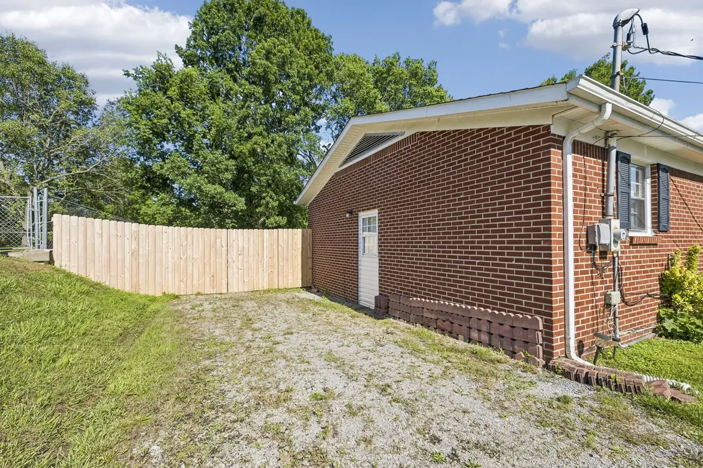 1067 Murrey Street Lewisburg TN 37091