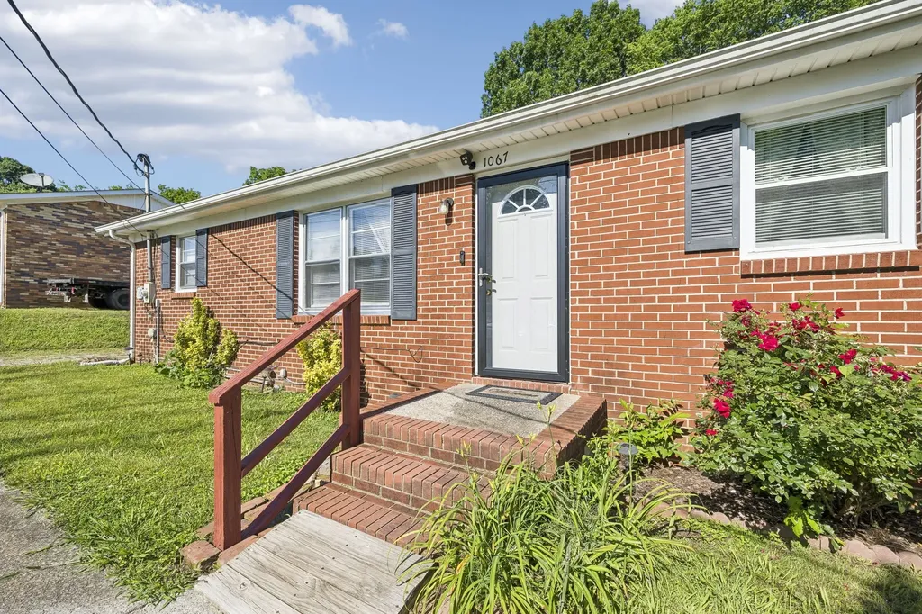 1067 Murrey Street Lewisburg TN 37091